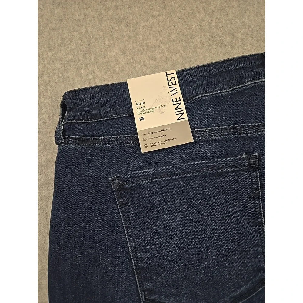 Nine West Womens Size 18 Denim Mid Rise Cut Off Jean Shorts Dark‎ Blue NWT - Picture 4 of 7